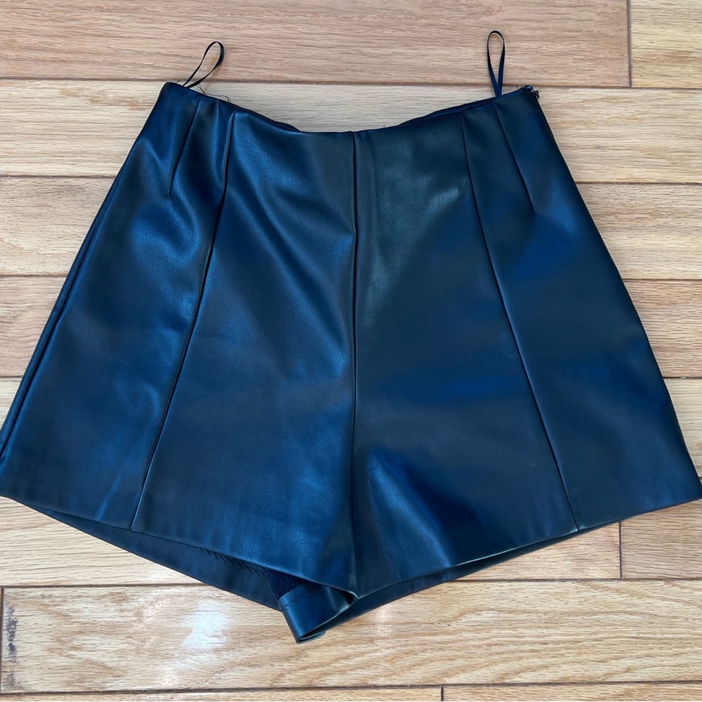 Zara faux leather black  shorts